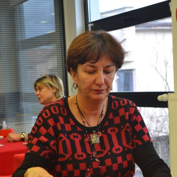 JALE ÖZEN